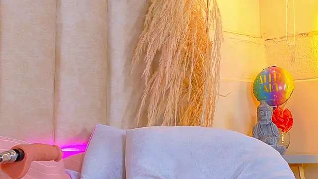 AlynAllen Chat XXX in diretta