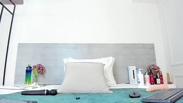 sunnyWhiteen Live XXX chat