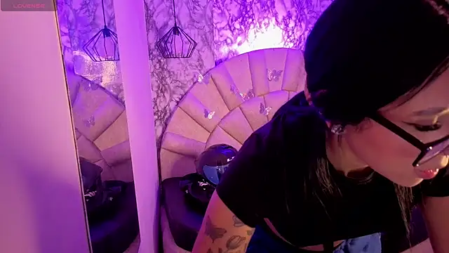 Chat XXX en directo de miiaboss_