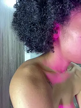 baddie_delaylaa's Live XXX Chat