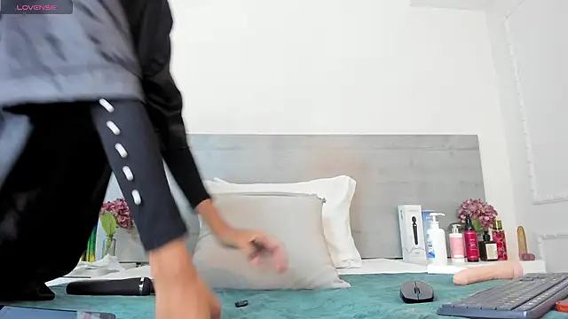 sunnyWhitee Live XXX-Chat