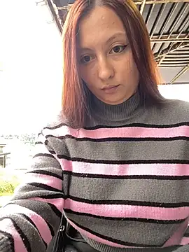 Scarlet_auraa Chat XXX in diretta