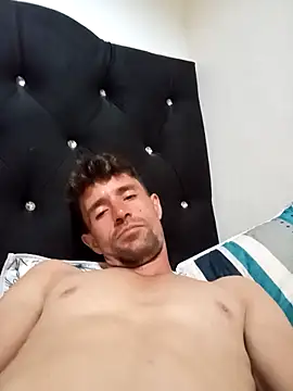 Chatroom XXX en direct de torvyHot