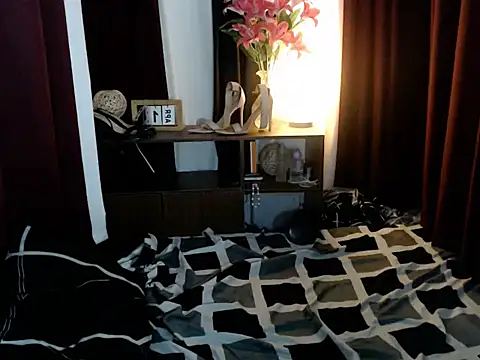 DevilCockMaxineのウェブカメラショー