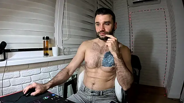 DaddySlavan Live XXX chat