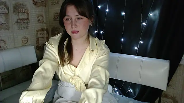 Flora_flowers_ Chat XXX in diretta