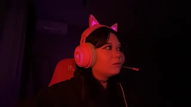 Alinalovelove Chat XXX in diretta