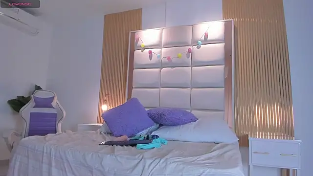 Chatroom XXX en direct de Taylor_Royal_