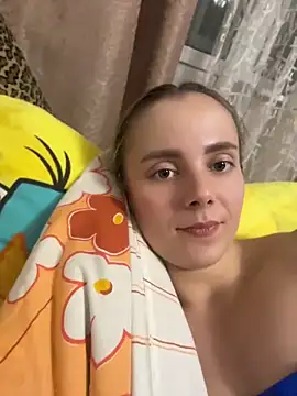 AlisaKissss Chat XXX in diretta