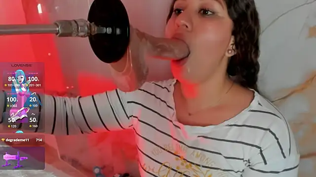 Chat XXX en directo de hade_cute