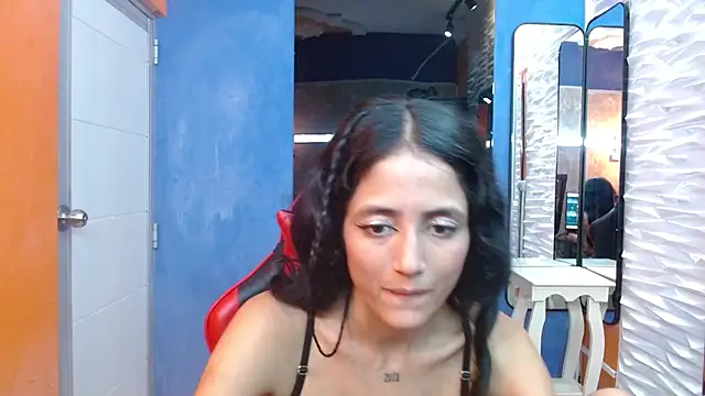 Chat XXX en directo de emily_rz1