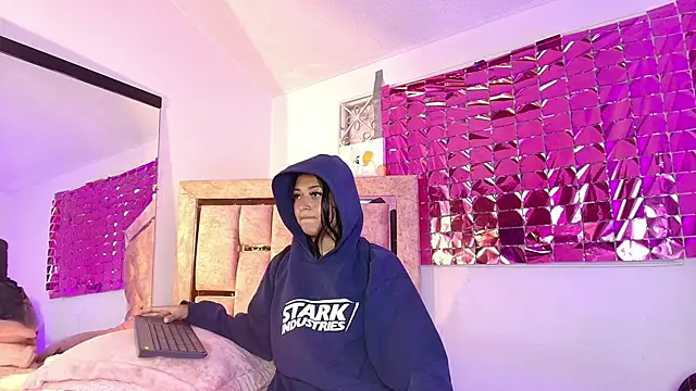 Chat XXX en directo de Dannie__