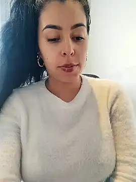 Онлайн чат XXX Luianna