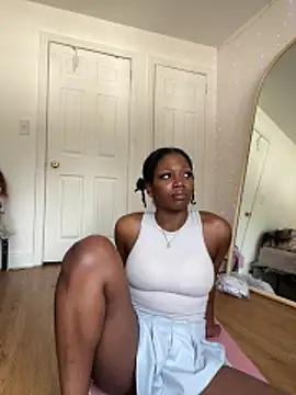 Chatroom XXX en direct de mochakaia