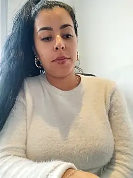 Czat XXX na żywo – Luianna