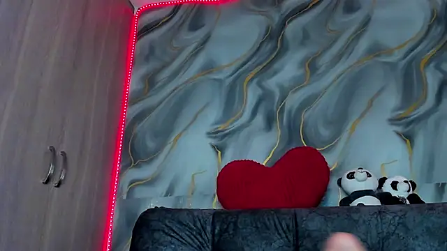 Chatroom XXX en direct de AmberAdams_