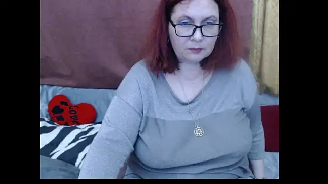 PlayfullMature Live XXX Chat