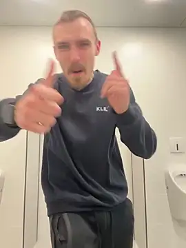 TheMaskShow's Webcam Show