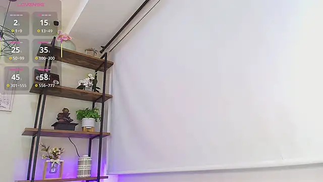 Sassy--Girl live XXX chat