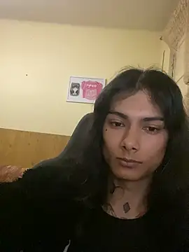 Show modela SassyCece na web-kameri