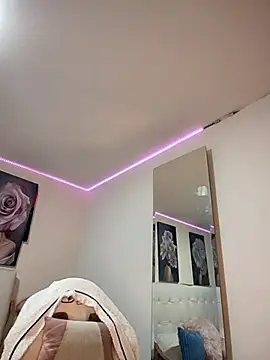 Show modela SamathaMay na web-kameri