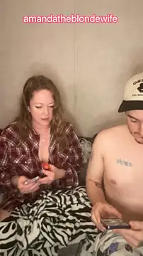 amandatheblondewife's Webcam Show