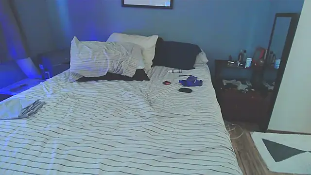 NWBuilt 即時 XXX 聊天