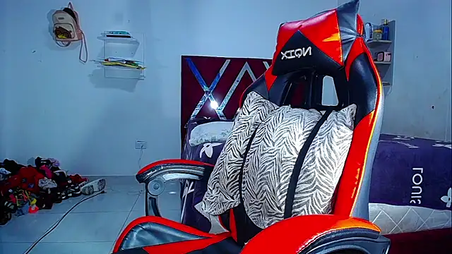 DanisaBrown Adlı Modelin Canlı XXX Sohbeti