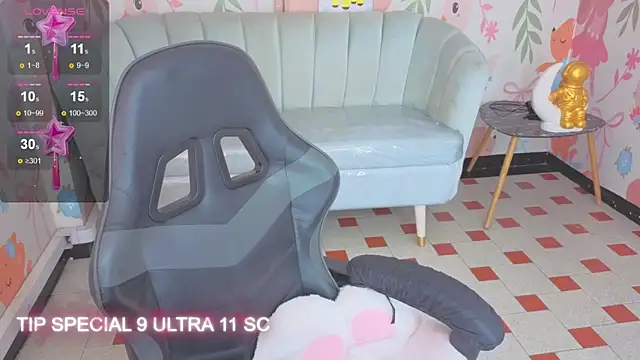 Paris09_v_ Adlı Modelin Canlı XXX Sohbeti