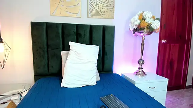 Živý XXX chat Zamira_Taylor