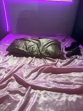 Shynesse21 Webcam Show