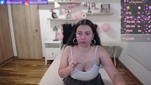 Chat XXX ao vivo de DenisseTits