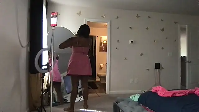 MakeMeCumAsia Adlı Modelin Canlı XXX Sohbeti