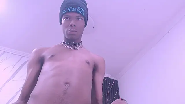 Santiago_Ortiz_ Live XXX-Chat