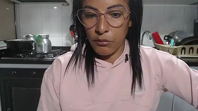 kateleyagrey's Live XXX Chat