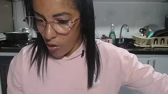 kateleyagrey Chat XXX in diretta