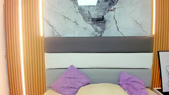 LEYNABRAUN Live XXX-chat