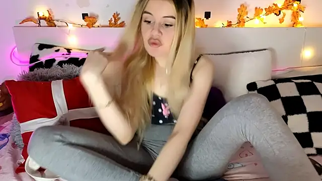 دردشة nicollewetpussy الجنسية المباشرة