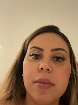 lariic Live XXX-Chat