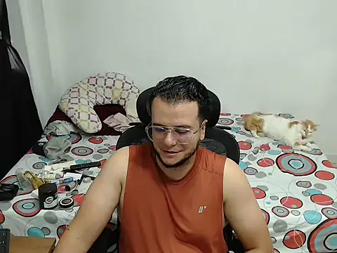 Masterboy00 Webcamshow