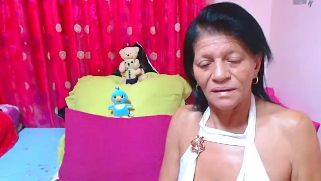 SLUTTYROXY: онлайн-секс-чат