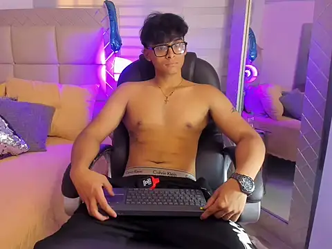 mathias_oberlin: онлайн-секс-чат