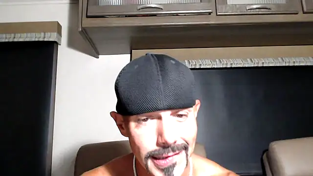 ThickD2C webkamerás műsora