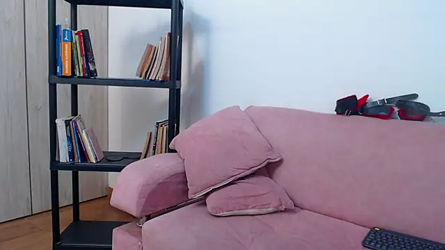 pinky_f00x Adlı Modelin Canlı XXX Sohbeti