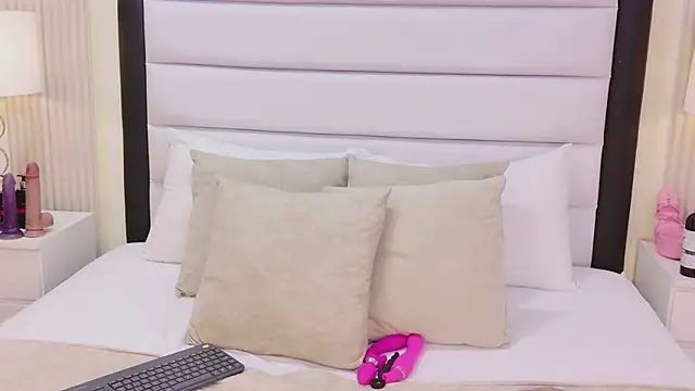 AntonellaEscudero Adlı Modelin Canlı XXX Sohbeti