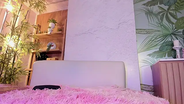 AntonellaRossi Adlı Modelin Canlı XXX Sohbeti