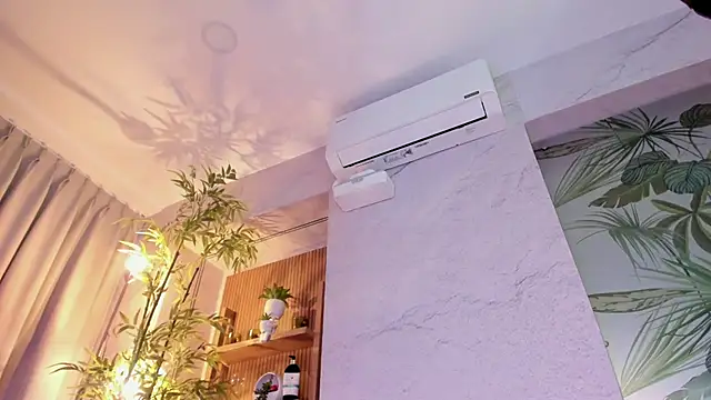 دردشة AntonellaRossi الجنسية المباشرة