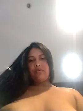 Alessandraa- Chat XXX in diretta