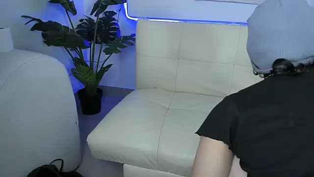 chiki_carm Show Webcam