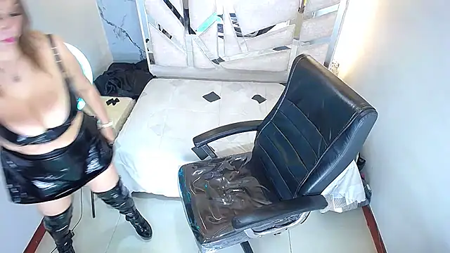 salome_milff – Live XXX-chat